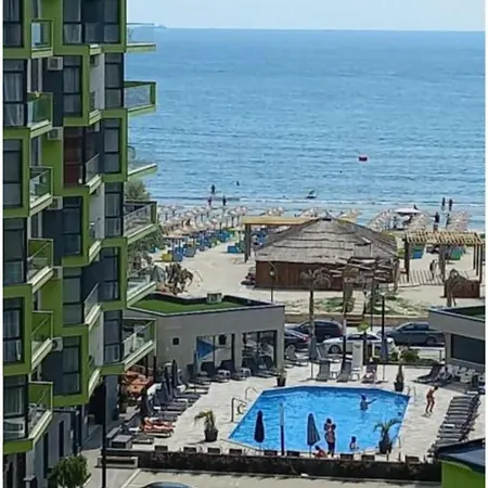 Prestige & Piscina Interioara Incalzita Parking דירה *