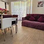 Lägenhet Prestige & Piscina Interioara Incalzita Parking