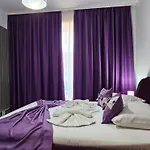 Prestige & Piscina Interioara Incalzita Parking Lägenhet