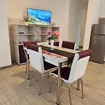Lägenhet Prestige & Piscina Interioara Incalzita Parking