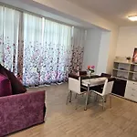 Prestige & Piscina Interioara Incalzita Parking *