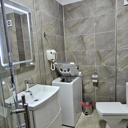 Prestige & Piscina Interioara Incalzita Parking Apartment *