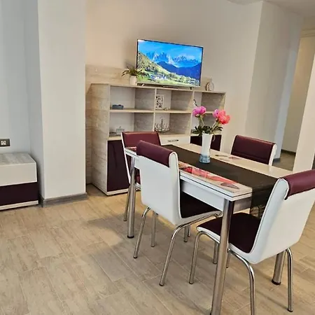 Prestige & Piscina Interioara Incalzita Parking Apartment Navodari