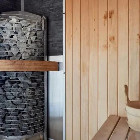 Prestige & Piscina Interioara Incalzita Parking Apartment Navodari