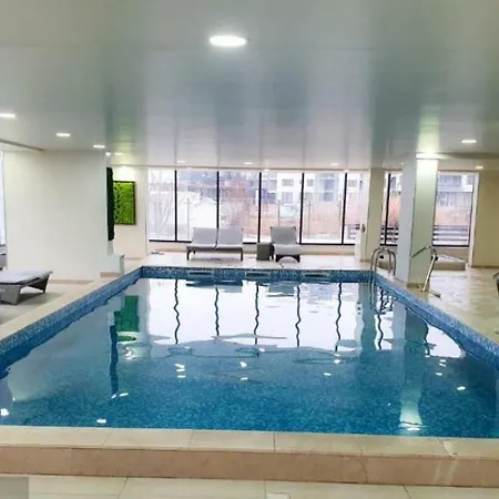 Prestige & Piscina Interioara Incalzita Parking Navodari