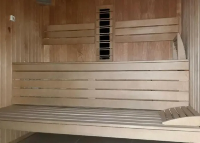 Prestige & Piscina Interioara Incalzita Parking Apartment Navodari