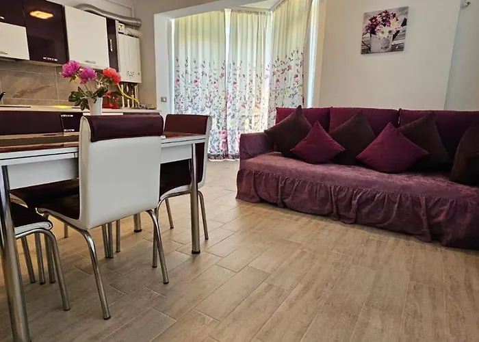 Apartment Prestige & Piscina Interioara Incalzita Parking