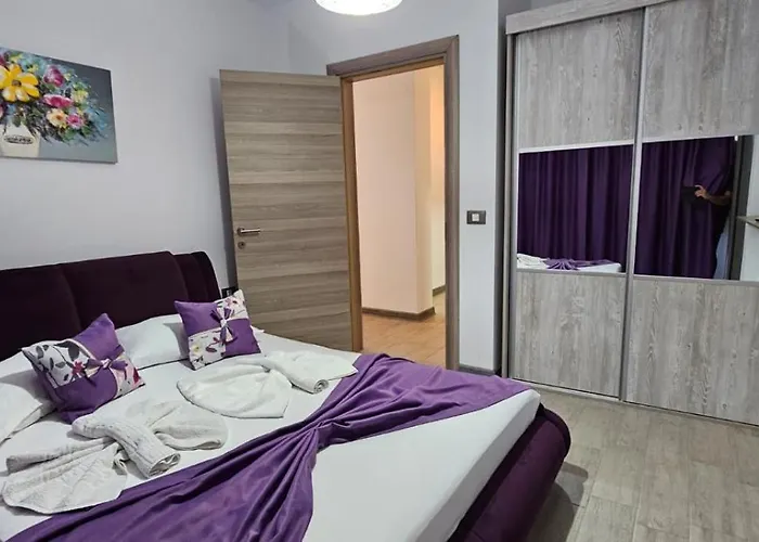 Prestige & Piscina Interioara Incalzita Parking *