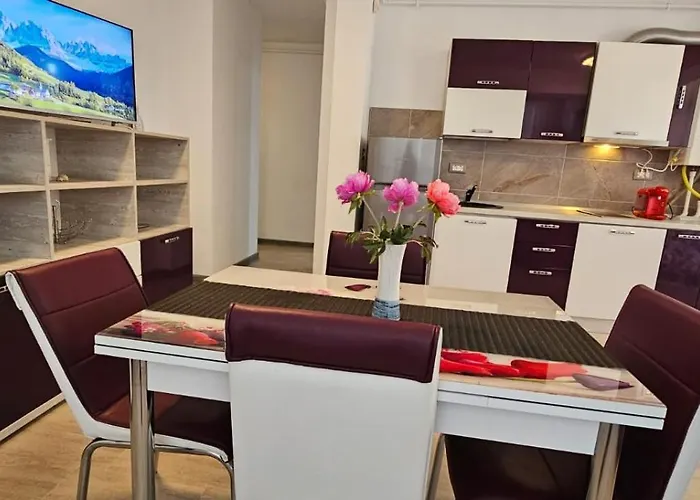 Prestige & Piscina Interioara Incalzita Parking Apartment *