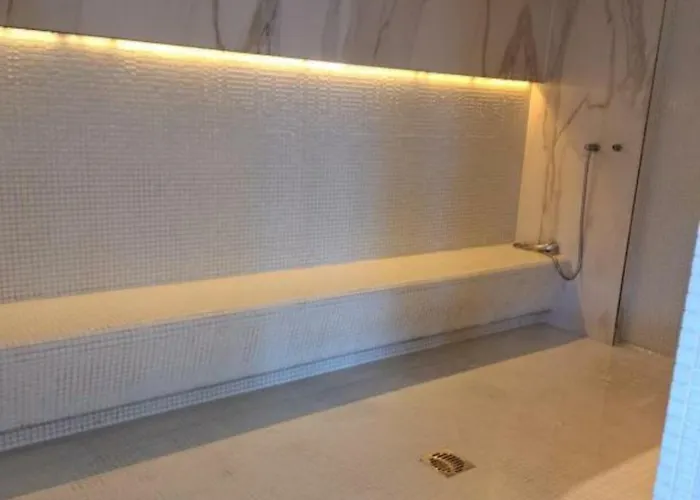 Prestige & Piscina Interioara Incalzita Parking * Navodari