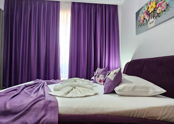 Prestige & Piscina Interioara Incalzita Parking Apartment *