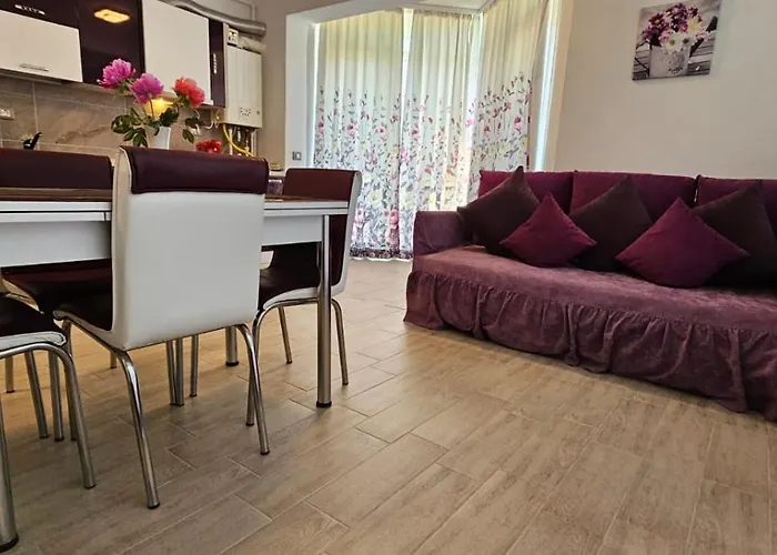 Prestige & Piscina Interioara Incalzita Parking